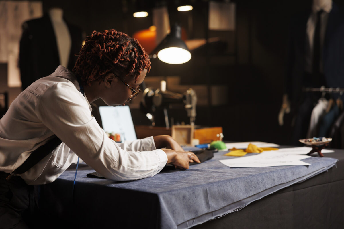 Online marketing for Nigerian tailors at work